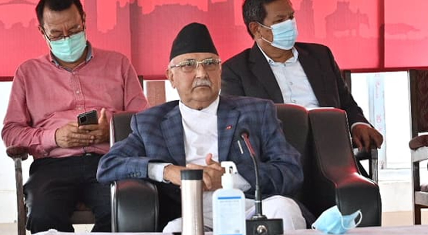 देउवालाई व्यंग्य गर्दै केन्द्रीय कमिटीमा ओलीको प्यारोडी : बन्द गर ओली याद आउने सबै चीजहरू